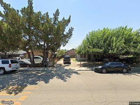 3Rd, PARLIER, CA 93648