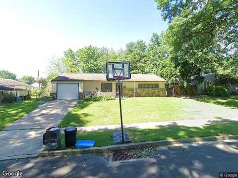 Tall Pine, LEVITTOWN, PA 19054