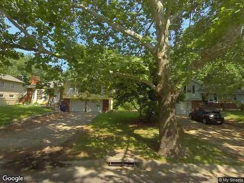 Hedges, RAYTOWN, MO 64138