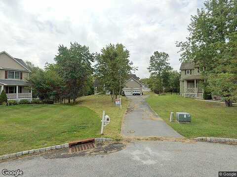 Corinne, MONROE, NY 10950
