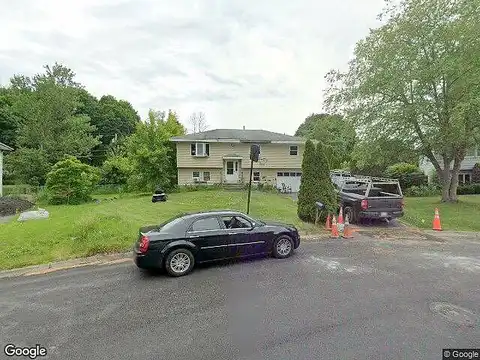 Gloria, LATHAM, NY 12110
