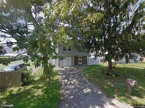 Maplewood, SHIRLEY, NY 11967