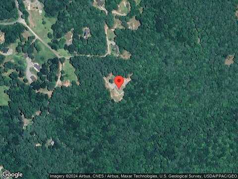 Kira, HENDERSONVILLE, NC 28739