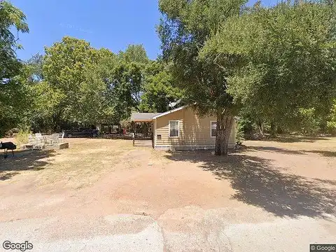 10Th, HEARNE, TX 77859