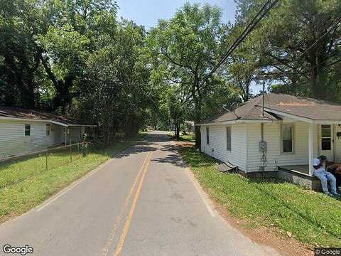 S Slocumb St, MOUNT OLIVE, NC 28365
