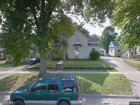 B, OSKALOOSA, IA 52577
