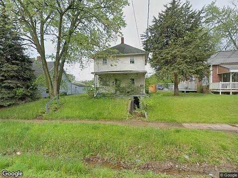 B, OSKALOOSA, IA 52577