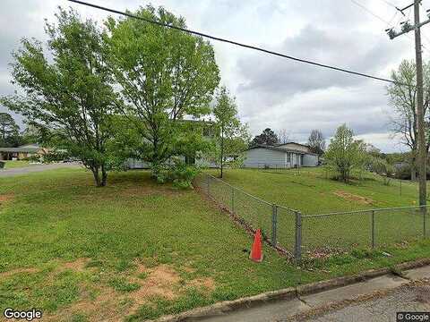 Moody Cir Apt A, SELMA, AL 36701