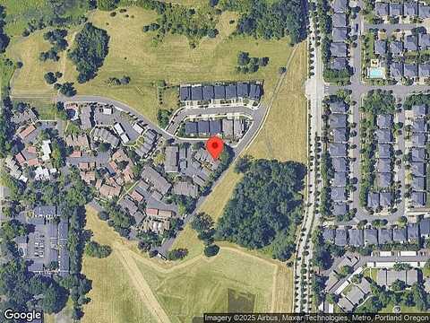 Maxine, WILSONVILLE, OR 97070