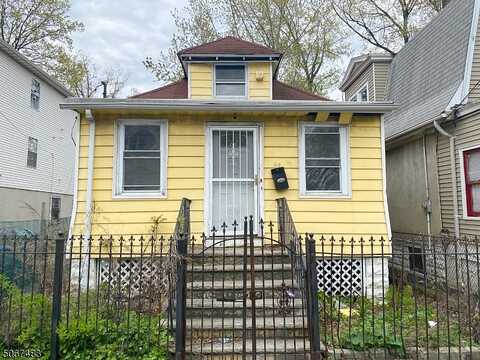 Shaw, NEWARK, NJ 07112