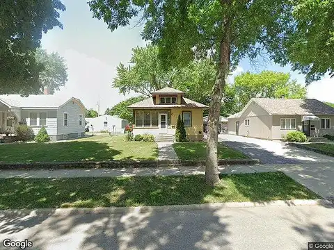 10Th, MASON CITY, IA 50401