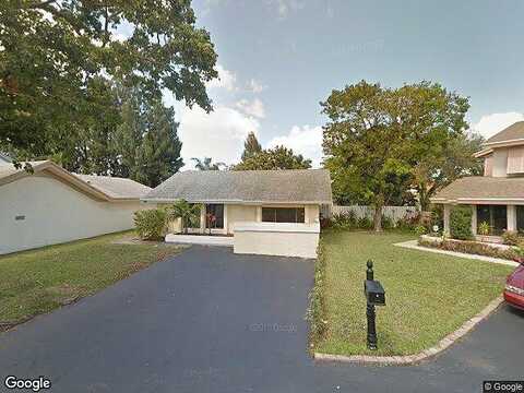 39Th, DAVIE, FL 33328
