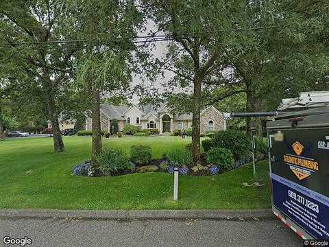 1St, HAMMONTON, NJ 08037