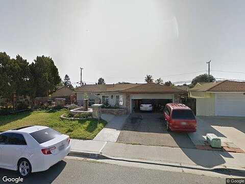 Calle Circulo, CAMARILLO, CA 93010