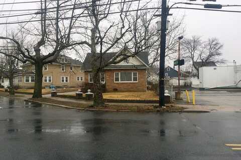 Broad, GIBBSTOWN, NJ 08027