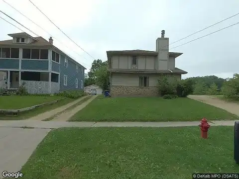 N 11Th St, DEKALB, IL 60115