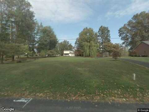 Kingfisher Lake, MACEO, KY 42355