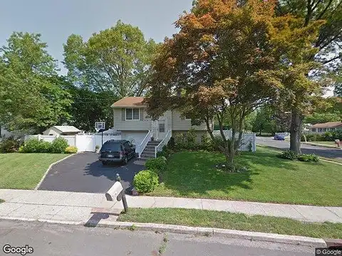 Wayside, SELDEN, NY 11784