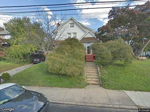 Winfield, UPPER DARBY, PA 19082