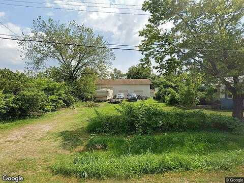 Rene, COLLINSVILLE, IL 62234