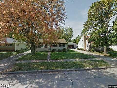 Christine, APPLETON, WI 54915