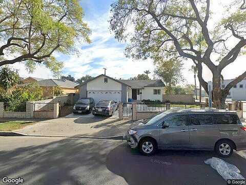 Camile, SANTA ANA, CA 92701