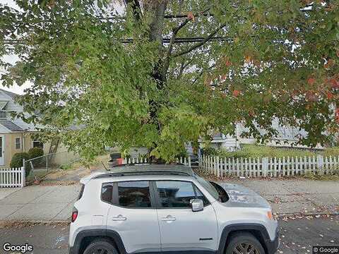 Maple St, KEARNY, NJ 07032