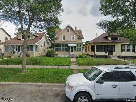 Fuller, SAINT PAUL, MN 55104
