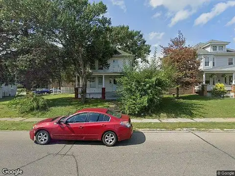 Summer, BURLINGTON, IA 52601
