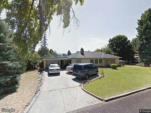 Chamith, ELLENSBURG, WA 98926