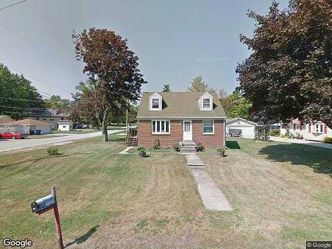 Annette, OAK CREEK, WI 53154