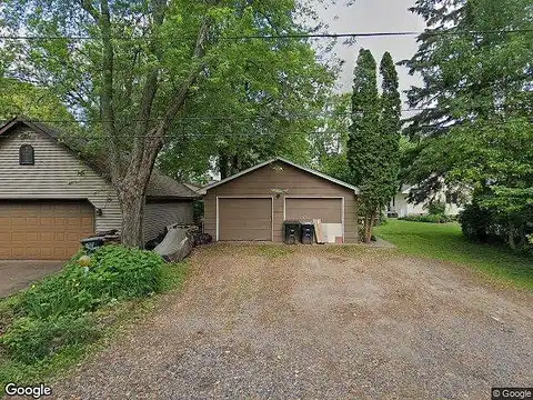 Bay, FOREST LAKE, MN 55025
