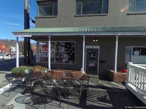 Cody Gap Ln, CANTON, NC 28716