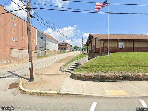 Jones St, EVERSON, PA 15631