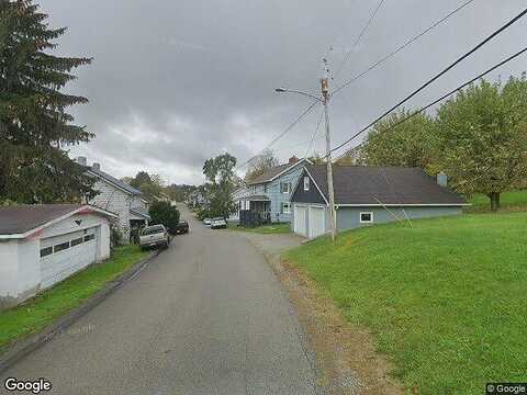 Sewickley St, HERMINIE, PA 15637