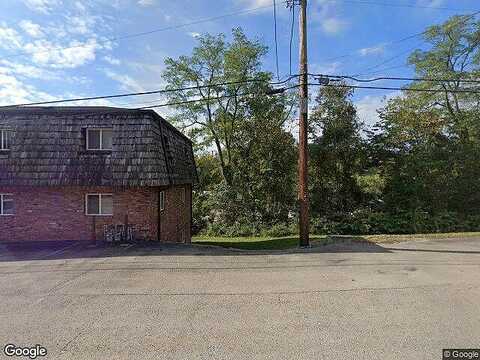 Tora Dr, IRWIN, PA 15642