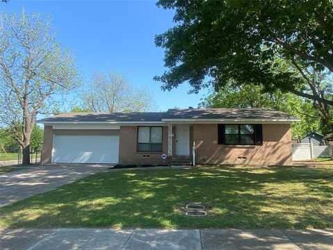 203 Camellia Circle, Duncanville, TX 75137