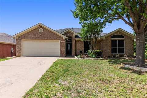 621 Jamie Lane, Mansfield, TX 76063