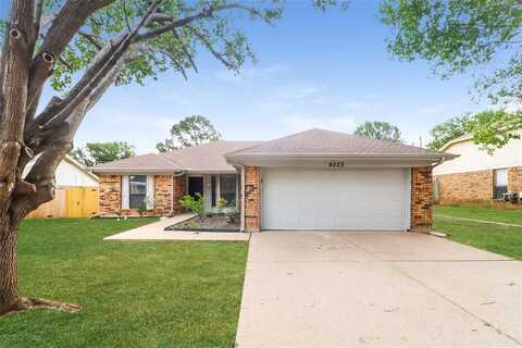 6223 Fernwood Drive, Arlington, TX 76001
