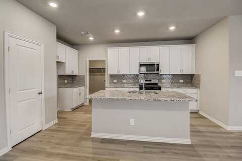 417 Ezra Lane, McKinney, TX 75069