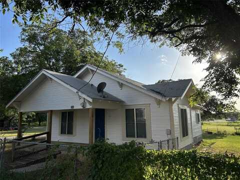 216 S Weatherford Street, De Leon, TX 76444