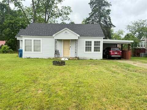 304 E Carnegie Street, Winnsboro, TX 75494