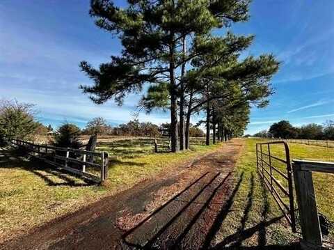 3706 Farm Road 1896, Mount Vernon, TX 75457