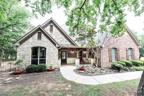 271 Silver Lakes Drive, Sunset, TX 76270
