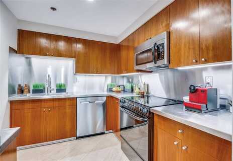 3030 McKinney Avenue, Dallas, TX 75204