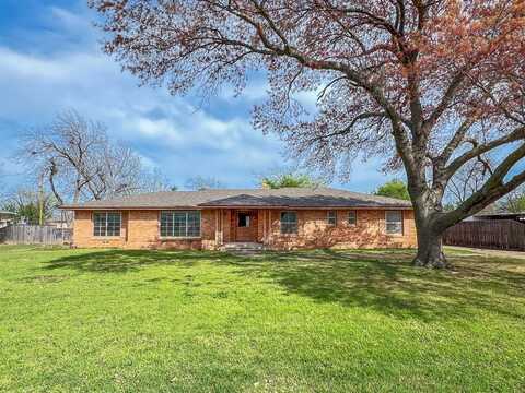 812 S Ash Street, Archer City, TX 76351