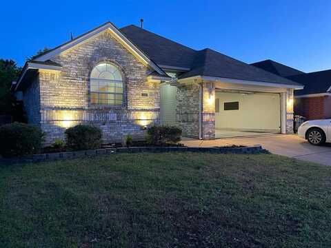 8924 Saranac Trail, Fort Worth, TX 76118