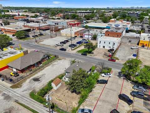 424 CENTRE Street, Dallas, TX 75208