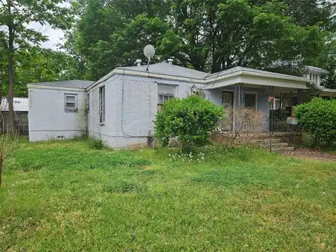 715 W Kaufman Street, Paris, TX 75460