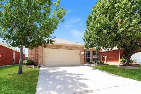 10621 Big Oak Drive, Fort Worth, TX 76131